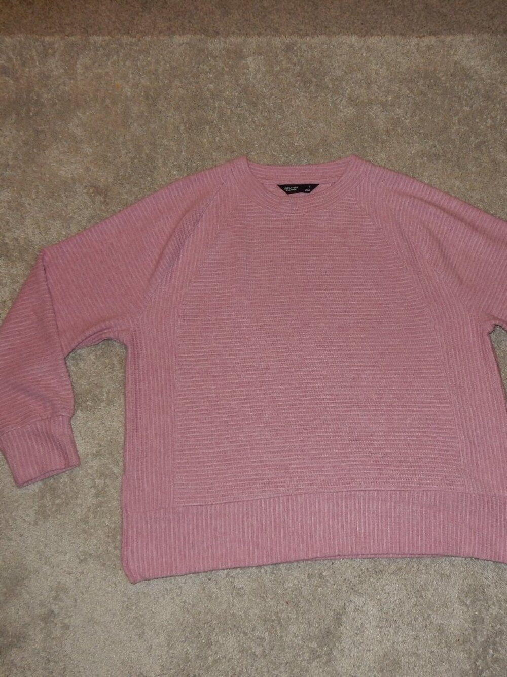 NWOT Vera Wang simply Vera SUPER SOFT Pink textured crewneck sweater WOMENS L